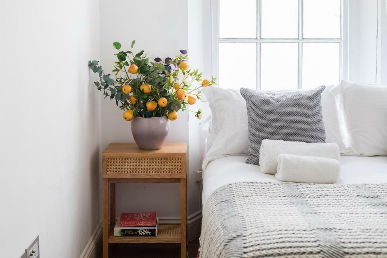 Gloucester Terrace By Lime Street 런던 외부 사진