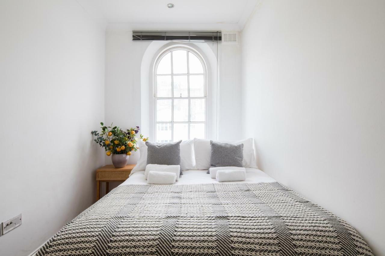 Gloucester Terrace By Lime Street 런던 외부 사진